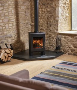 Sherford 5 black stove with stainless steel handle and airwash in Cornwall