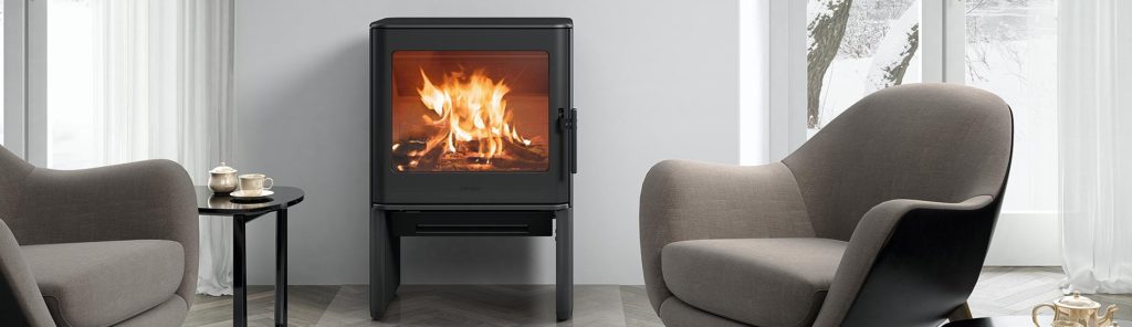 Electric E40 fire with contemporary surround in Cornwall living room